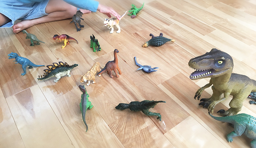 恐竜おもちゃジュラミン