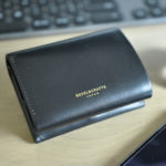 レヴェルの財布mini2をレビュー！経年変化や感想！REVELコンパクトなミニマル財布【口コミ・評判】